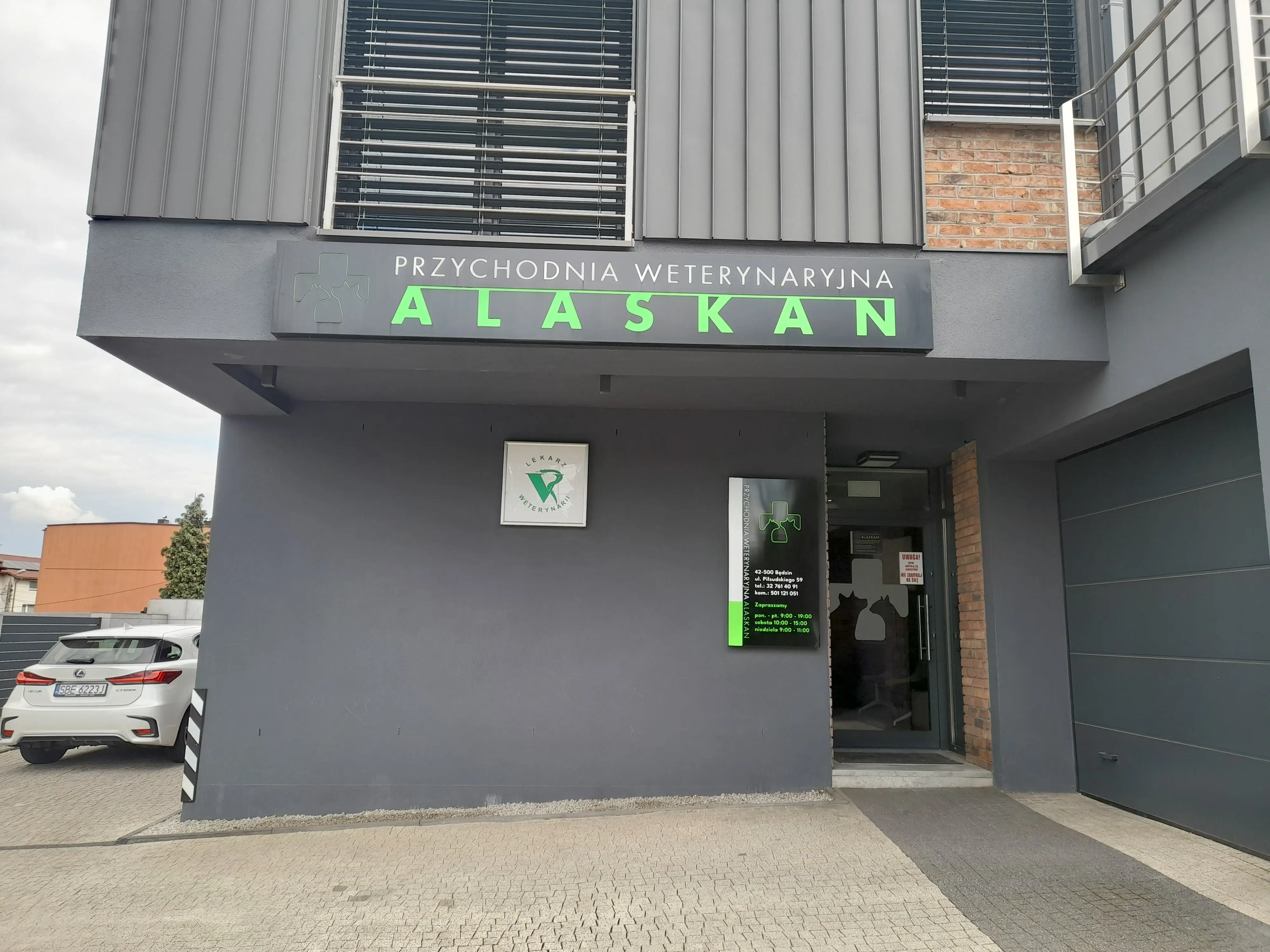 Wejście główne do Gabinetu Weterynaryjnego Alaskan